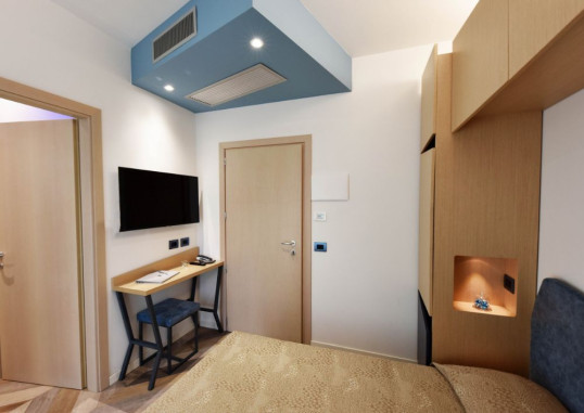 COLOR HOTEL RIMINI 9