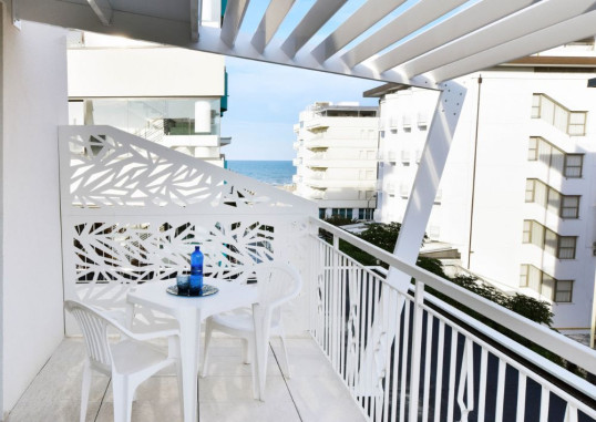 COLOR HOTEL RIMINI 13