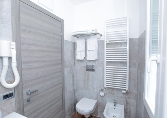 HOTEL BABY 12