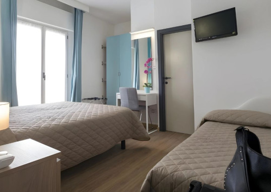 HOTEL LEVANTE RIMINI 8