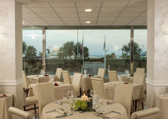 HOTEL DU SOLEIL 3