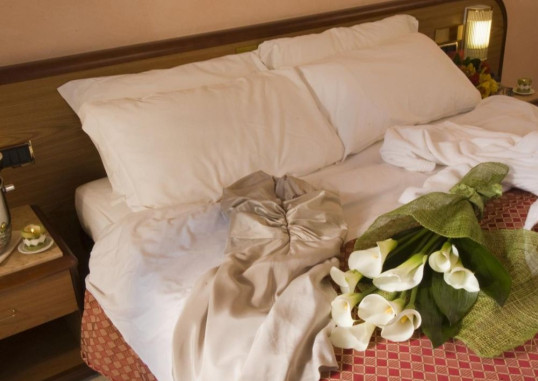 HOTEL DU SOLEIL 12