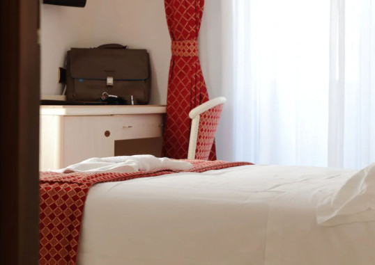 HOTEL DU SOLEIL 13