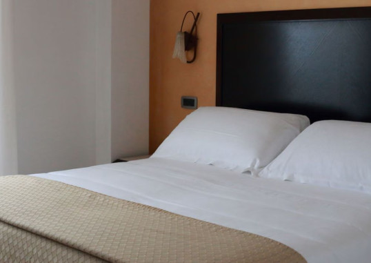 HOTEL DU SOLEIL 18