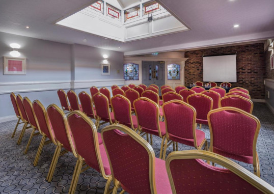 TREACYS OAKWOOD HOTEL 17