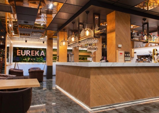 HOTEL EUREKA 4
