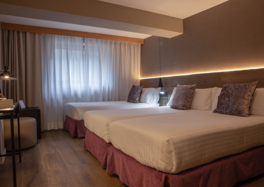 HOTEL EUREKA 10