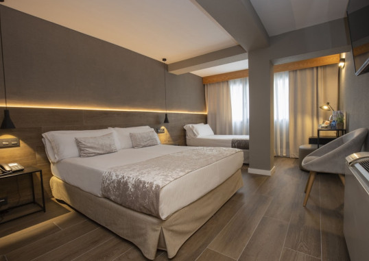 HOTEL EUREKA 11