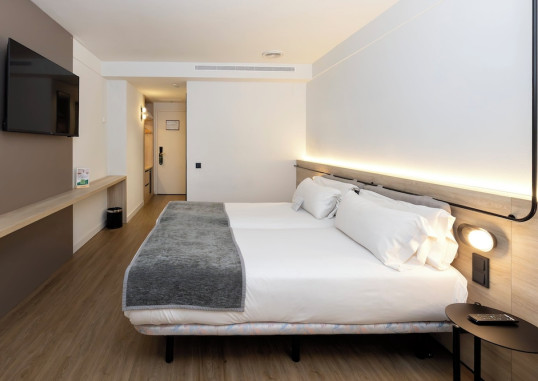 TULIP INN ANDORRA DELFOS HOTEL 4