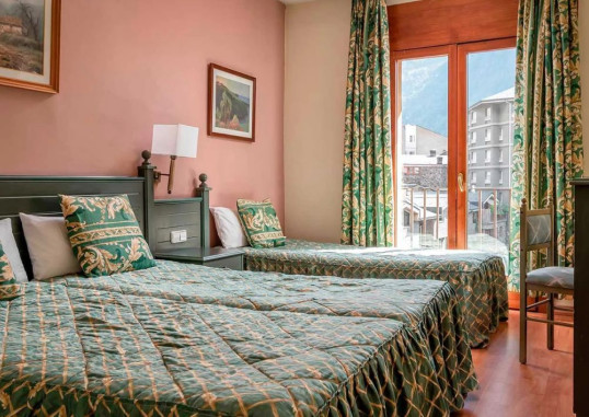HOTEL SANT JORDI 3