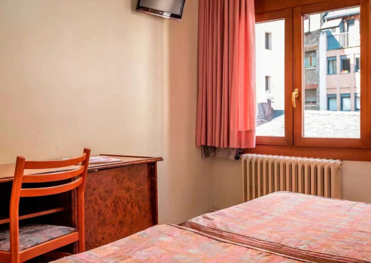 HOTEL SANT JORDI 10
