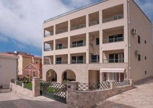GUESTHOUSE MEDIN 1