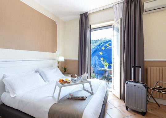 HOTEL LEOPARDI 4