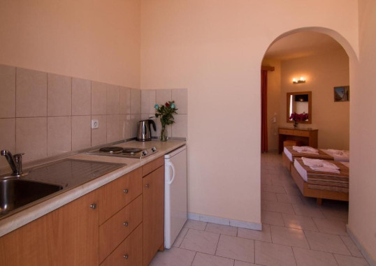 VILLA GEORGE STUDIOS 1