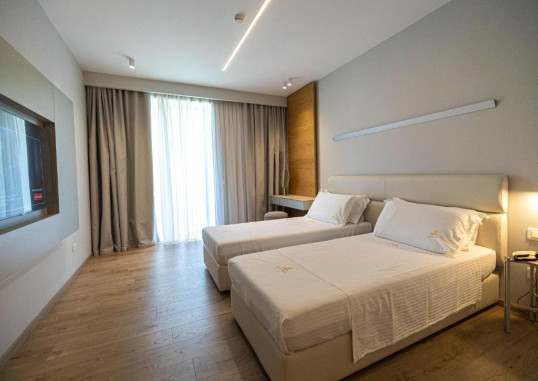 NAVY HOTEL 8