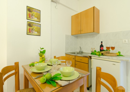 AGLAIA APARTMENTS 12