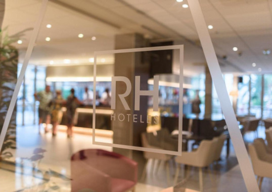 RH PRINCESA HOTEL & SPA 22
