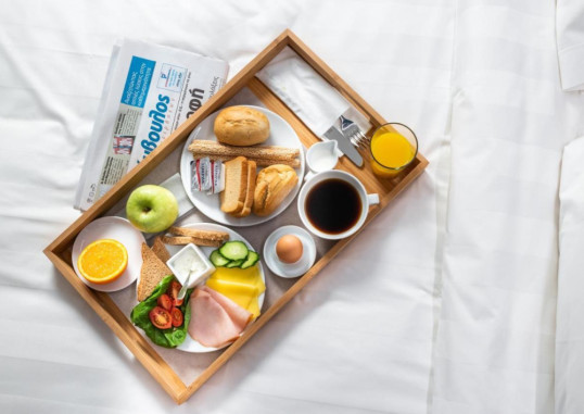 DAYS CITY SUITES 8
