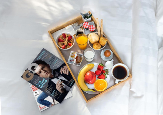 DAYS CITY SUITES 9