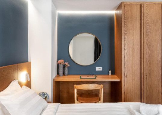 DAYS CITY SUITES 15