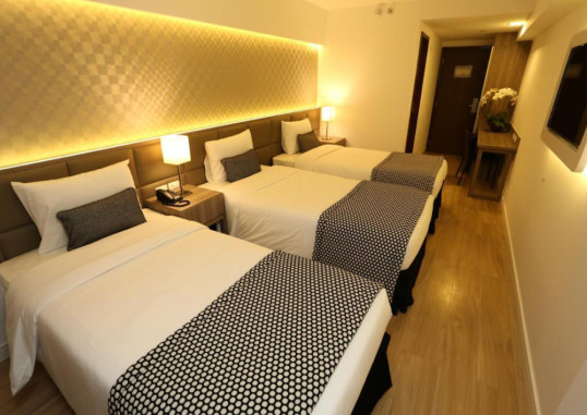 ROYAL REGENCY PALACE HOTEL 23