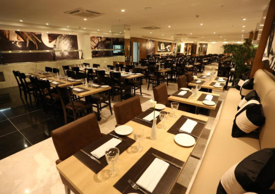 ROYAL REGENCY PALACE HOTEL 11
