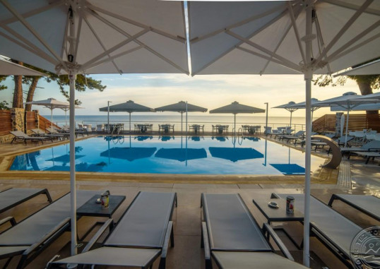 HOTEL POSEIDON 9