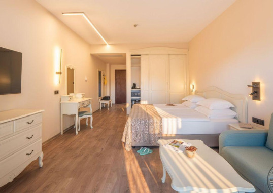 GRIFID AQUA CLUB HOTEL BOLERO 25