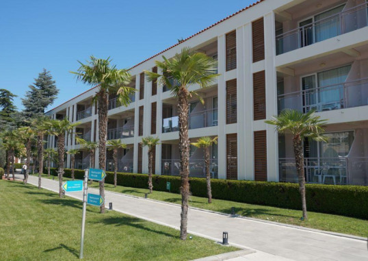DIT EVRIKA BEACH CLUB HOTEL 9