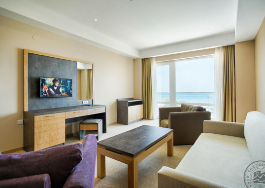 DIT EVRIKA BEACH CLUB HOTEL 20