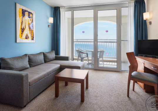 SOL LUNA BAY RESORT 23