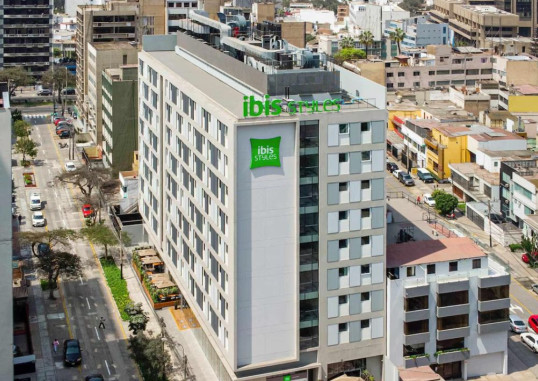 IBIS STYLES LIMA SAN ISIDRO 1