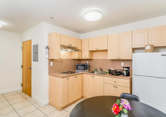 SOUTH RIVER SUITES 12