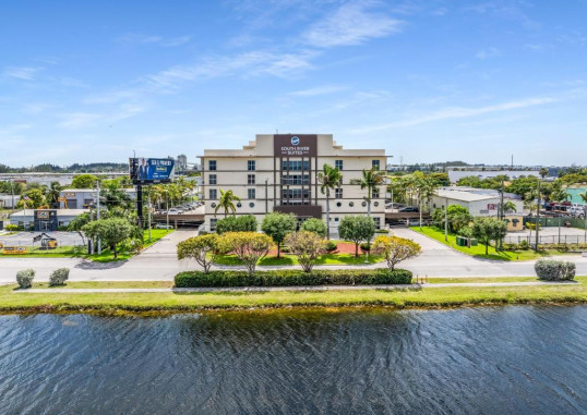 SOUTH RIVER SUITES 1