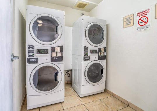 SOUTH RIVER SUITES 10