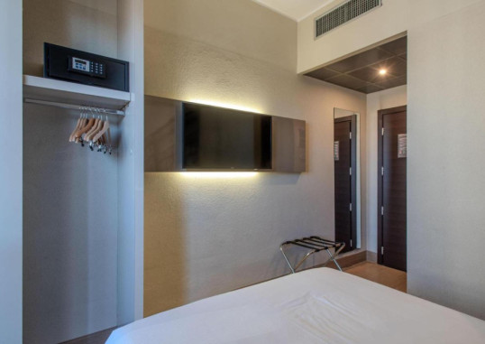 B&B HOTEL FIRENZE NUOVO PALAZZO DI GIUSTIZIA 19