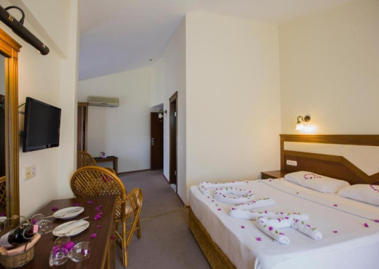 VALERI BEACH HOTEL 9
