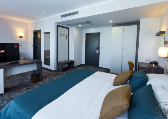 BEST WESTERN PLUS PREMIUM INN & CASINO 19