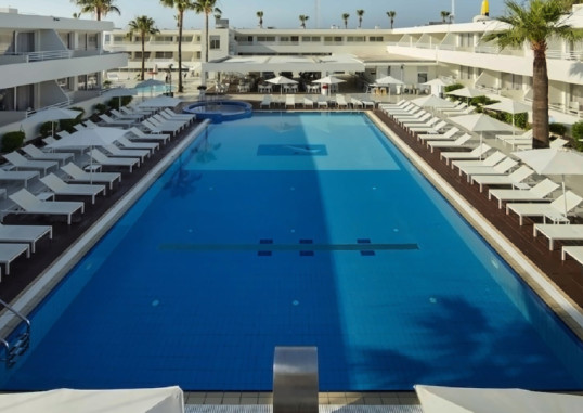 MELPOANTIA LUXURY APARTMENTS AND SUITE 6
