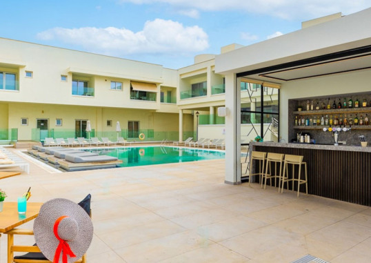 MELPOANTIA LUXURY APARTMENTS AND SUITE 10