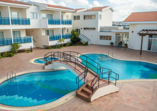 CYNTHIANA BEACH HOTEL 8
