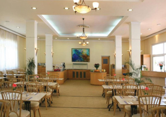 CYNTHIANA BEACH HOTEL 23