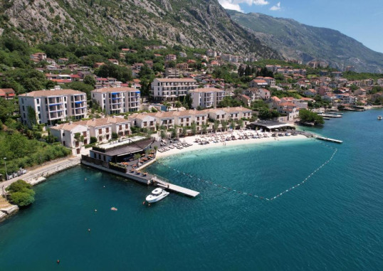 HUMA KOTOR BAY HOTEL & VILLAS 1
