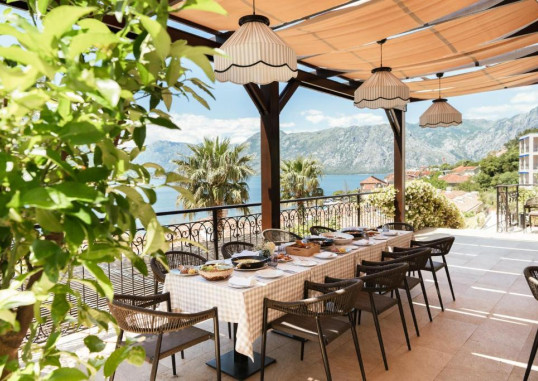 HUMA KOTOR BAY HOTEL & VILLAS 11