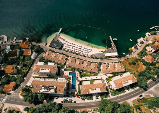 HUMA KOTOR BAY HOTEL & VILLAS 2