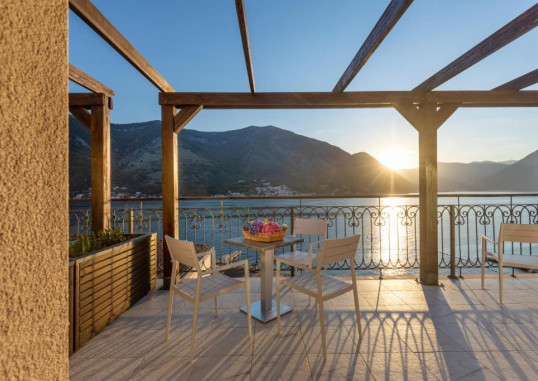 HUMA KOTOR BAY HOTEL & VILLAS 42