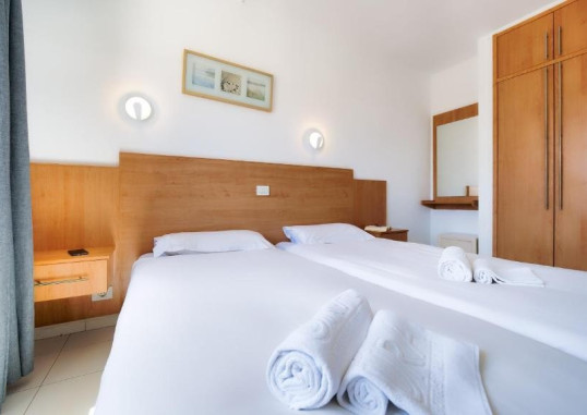 APARTAMENTOS ROSLARA 8