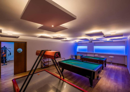 MEDITERRANEAN BEACH 1