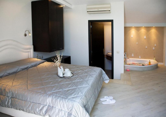 MEDITERRANEAN BEACH 7