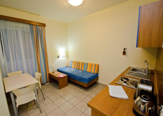 STELLA HOTEL 4